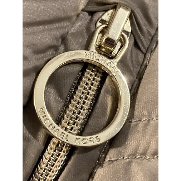 Michael Kors Womens Packable Down Fill Jacket Small Beige Puffer Chevron No Hood - Picture 10 of 16